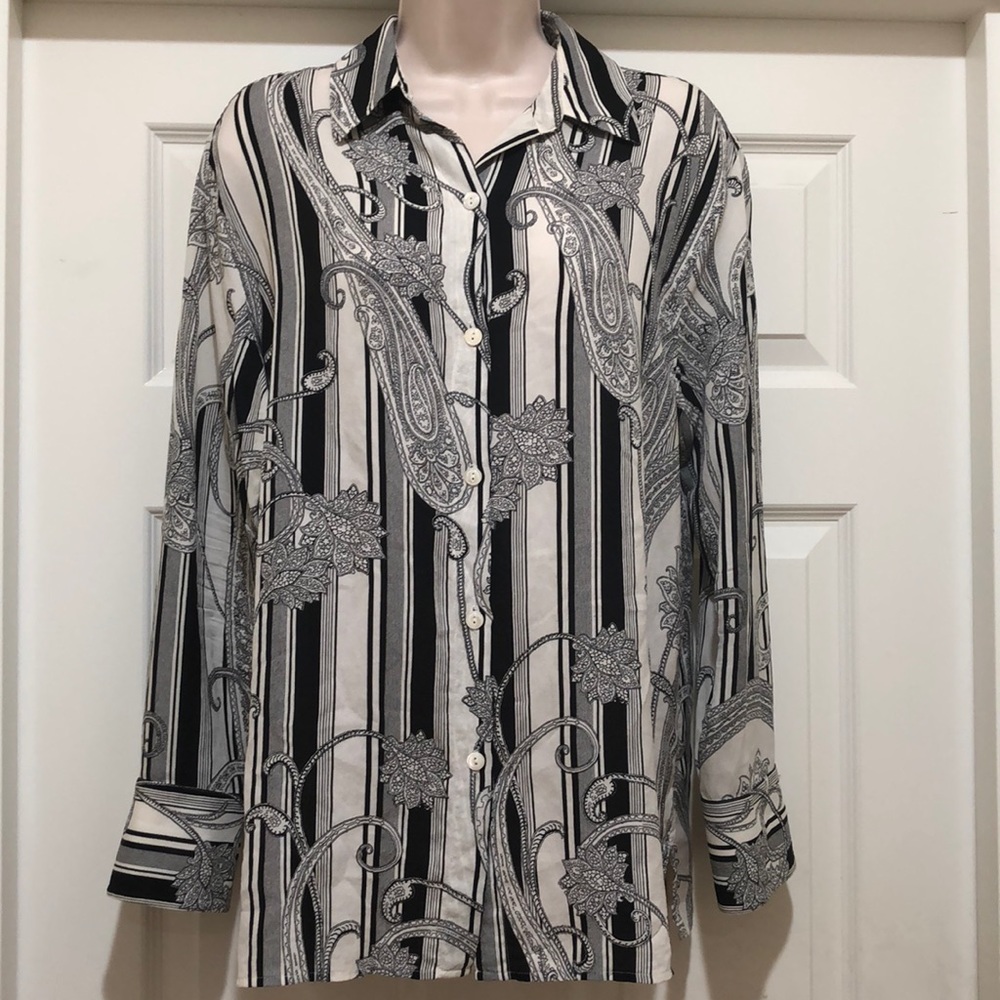 Like New Jones New York 100% silk Blouse Size 8